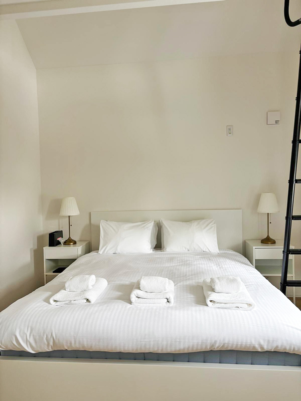Niseko_White_Villas_bedroom-2