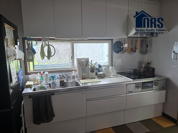 1st floor kitchen area
